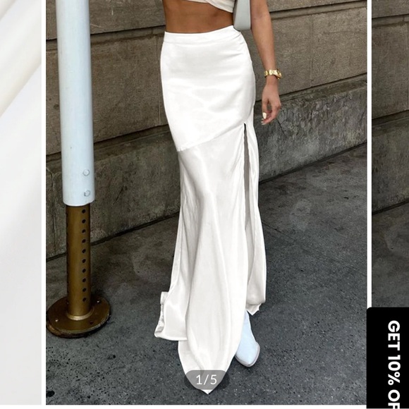 Commense Dresses & Skirts - Commense Elegant White Maxi Skirt